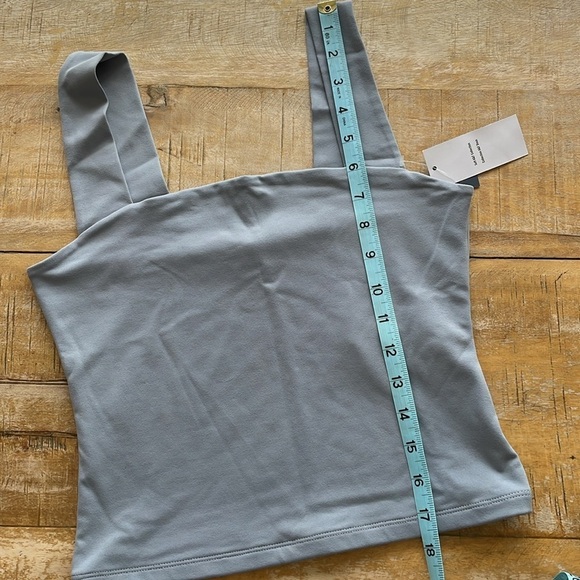 NWT Abercrombie & Fitch Women's Gray Tank size S - Picture 6 of 6